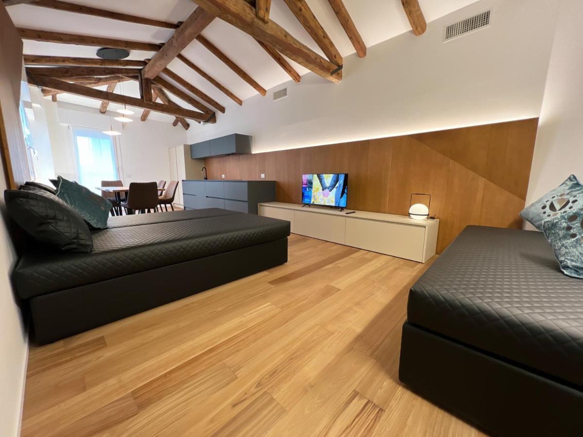 Апартаменти Attico Vivit 60 Местре Екстер'єр фото